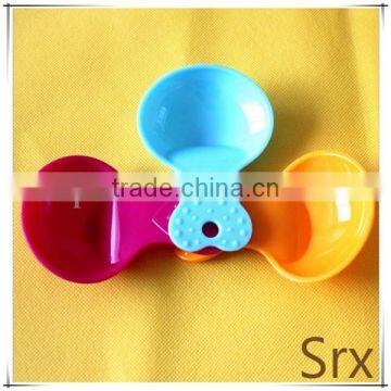 OEM Food Grade PP Pet Dog Cat Candy Color Plastic Shovel Heart Shape Handle Pet Food Spoon Manufacturer photo-3