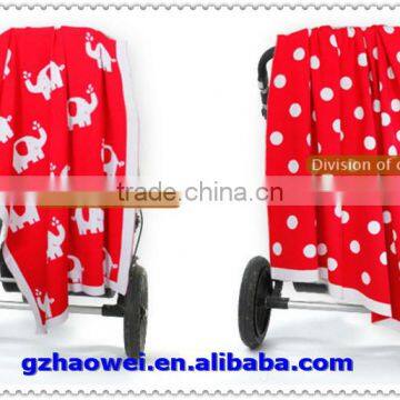Lovely Animal Printed Knit Baby Blanket photo-2