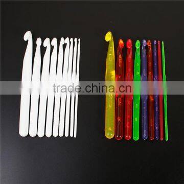 China Wholesale At Random 12mm - 3mm Plastic Knitting Needles