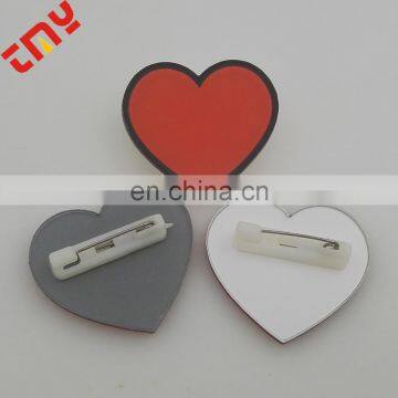 New Design Heart Shape Badge With Lapel Pin For Garments photo-5