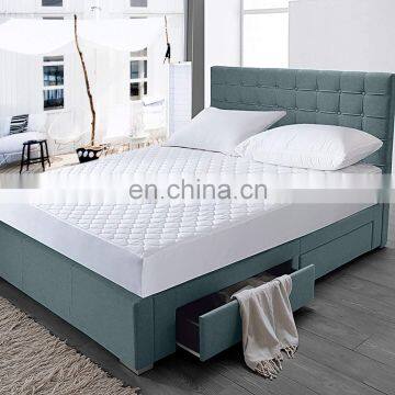 Hypoallergenic Quilted Stretch-to-Fit Mattress Pad 10 Year Warranty Clyne Collection photo-4