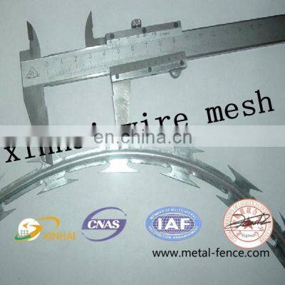 High Speed as High as 303 Times per Minute Automatic Metal Razor Wire Machine Low Price photo-5