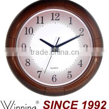 2014 Wooden Color Plastic Material Quartz Wall Clock