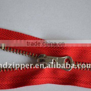 ykk red color metal zip with auto lock slider