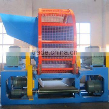 Tire chips making machine