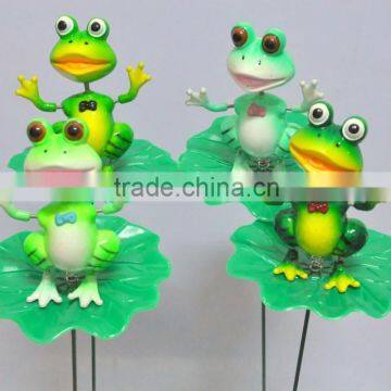 4 Inch Cartoon Plastic Frog on Lotus Garden Ornaments, Garden Sticks Quality Choice
