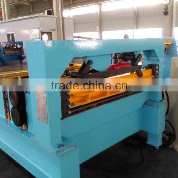 Steel coil slitting machine with cutting line