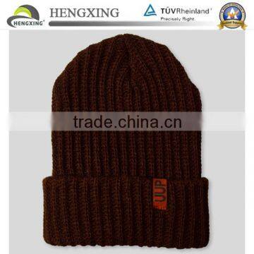 Designy our own logo acrylic y cable knit beanie