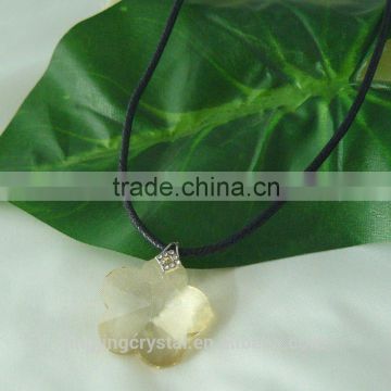 Elegant Flower shape pendants Crystal pendants