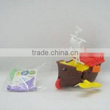 Wind up toys ( Wind up sea rover )