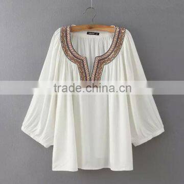 lady clothing round collar embroidery top