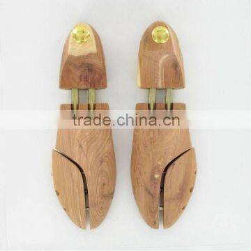 cedar wood Shoe tree