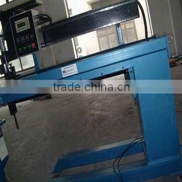 Automatic longitudinal welding machine