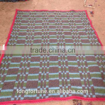 China Suppliers Quilt Blankets Rebel Wholesale Plush Blankets Jacquard Bedspread Wholesale China Factory Cuddly Thread Blanket photo-2