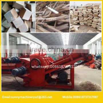 Nail removing functional wood pallet crusher machine