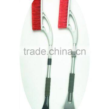 Telescopic Handle Snow Sweeping Brush With Ice Scraper photo-2