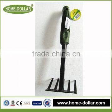 High Quality 5 Teeth Iron with plastic handel Manual Garden Lawn Leaf Rake