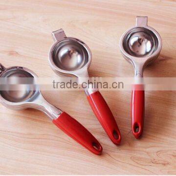 LM-106 Mirror Finish Lemon Squeezer With Rubber Soft Handle photo-3