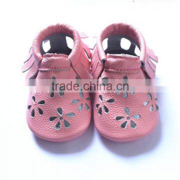 baby pink sandal with hollow out flowers