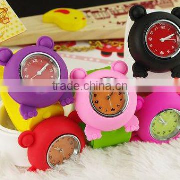 Little bear-shaped colorful silicon watch, papa watch, slap on watch