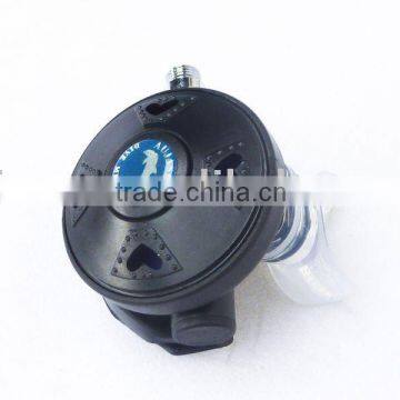 Balance second stage regulator for scuba diving