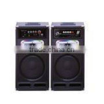 Balck speaker,can use 5 hour