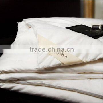 Luxury Top-rated Twin Size Luxury White Autum Silk Quilt