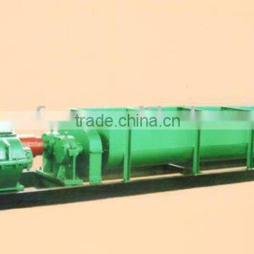 Double axle mixer for making clay bricks