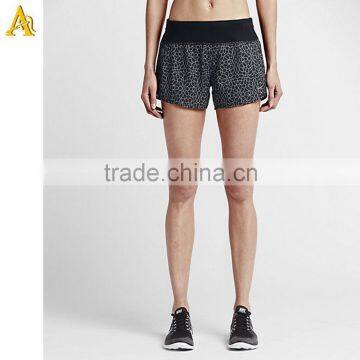 Hot selling wicking breathable womens fitness activewear sexy running wear sports yoga shorts