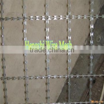 High Quality Electric Galvanized Cross Razor Barbed Wire Price