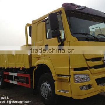 China Three Axles Cargo Truck 10 cbm (290hp, single sleeper)