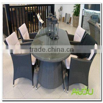 Audu Rattan LA Round 4 Seater Dining Set