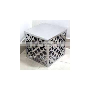 cast aluminium Table in Mirror polish finish