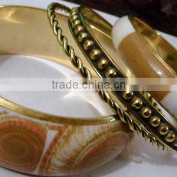 BANGLES BG1046