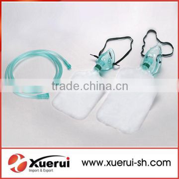 medical oxygen mask with reservoir bag