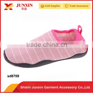 Fashion good quality low price aqua shoes beach shoes sandle