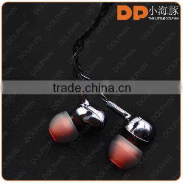 OEM logo new model metal shell earphone high sound quality in ear earphone with microphone