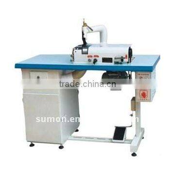 Leather round knife cutting machine