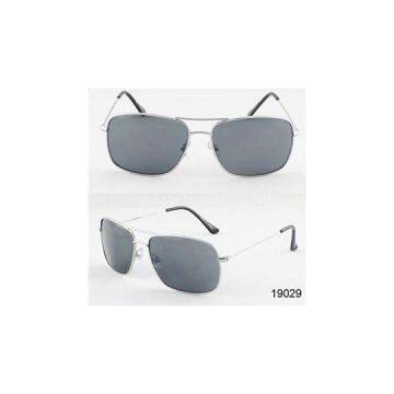 Men's Sunglasses with UV Protection Lens, CE and FDA Certified, Fashionable Design with Pilot Shape