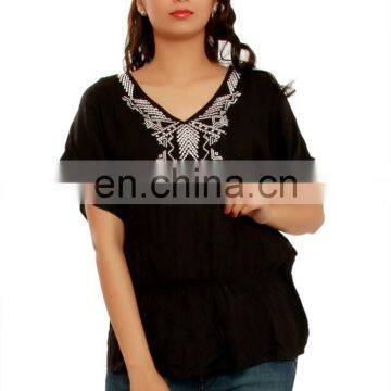 Casual lady top short sleeve embroidered round neckline wholesaler