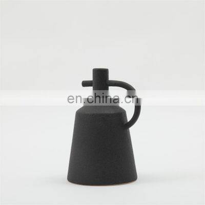 Modern Decoration Ceramic Home Simple Tabletop Kettle Vase With Handle