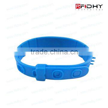 Specialty Wristbands NTAG213 Genie Silicone Wristband for Sporting Events and Stadiums photo-3