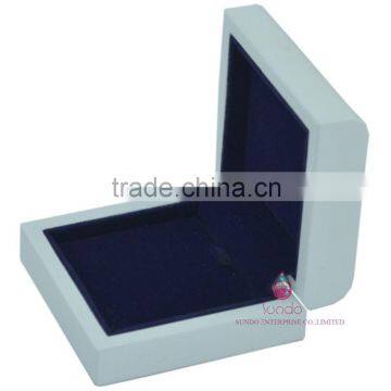 Luxury White Earring Gift Box photo-5