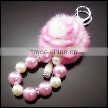 Artificial pearl bead and bottle shape pendant alloy keychain