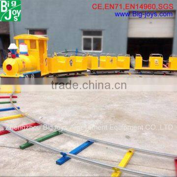 High quality interesting amusements rides electric train for sale