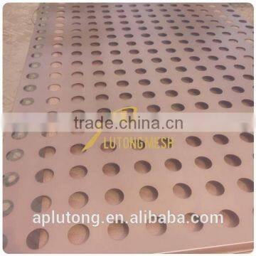 Good Quality Decorative Aluminum Perforated Sheet Made in China photo-3