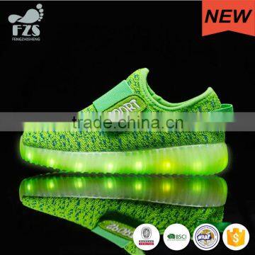 Hot Selling 2017 LED Kids Yeezy Light Shoes Glowing Casual LED Shoes photo-6