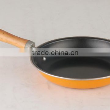 3 pcs carbon steel fry pan with wooden handle fixed with srew