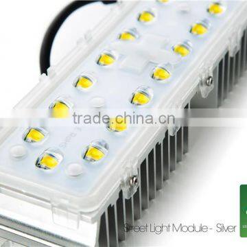 Recommend Supplier Different Lens 30w 60w Solar Led Street Lights Modules photo-4
