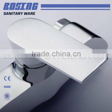 China Wholesale Bathroom Faucet In 360 Degree Swivel Spout photo-2